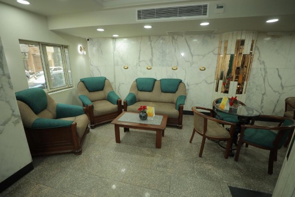 Happy City Hotel image 11